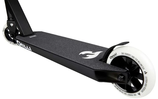 Chilli Stuntscooter Base Black/blue 4 Chilli Stuntscooter Base Black/blue – Bild 4